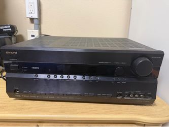 Onkyo TX-SR605 receiver barely used $125