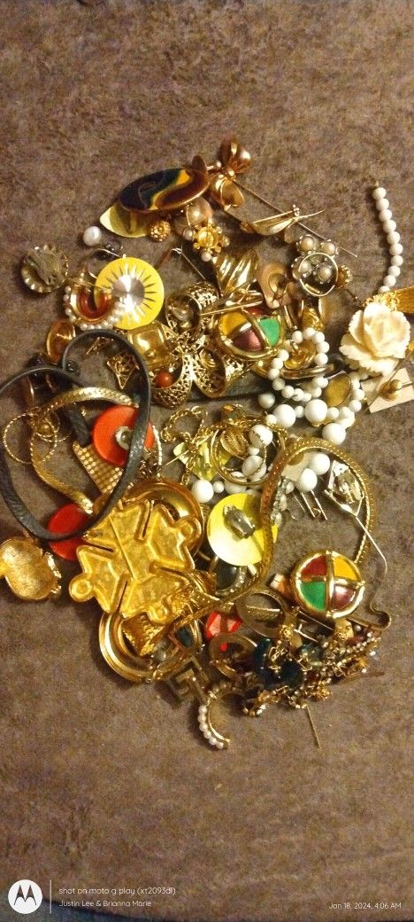 Miscellaneous Jewelry 