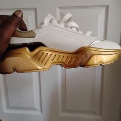 Gym Shoes DG