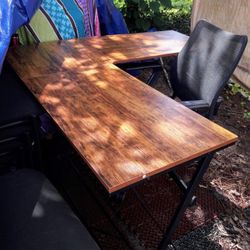 ** L-SHAPED DESK WITH ADJUSTABLE OFFICE CHAIR** $100 