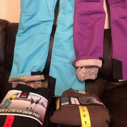 WOMENS SNOW PANTS 40 JACKETS 40 SKI SUITS  60 GLOVES 10 CASH ONLY AVAILABLE 