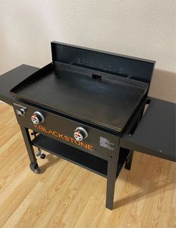 28" BLACKSTONE GRIDDLE WITH HARD COVER (PLANCHA CASERA PARA TACOS DE 28" CON CUBIERTA DE METAL)