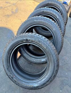 225/60/17 Yokohama A/T vendo un set de llantas usadas excelente condiciones de vida las 4 ✅🤩I am selling a set of used tires, all 4 in excellent livi