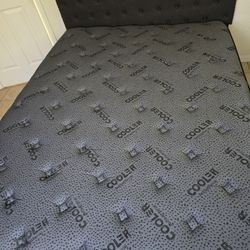 Queen Size..like New...just Use 2 Month..mattress And Frame