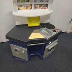 Play Kitchen 