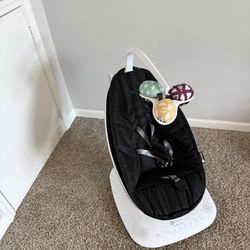 4moms mamaRoo Multi-Motion Baby Swing Smart Connectivity