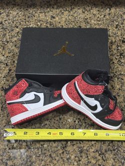 Nike Air Jordan 1 Retro OG Size 6C