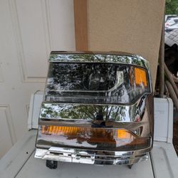2016-2018 Chevrolet Silverado 1500 Left Headlight Chrome Bezel Hid Opt T4f OEM