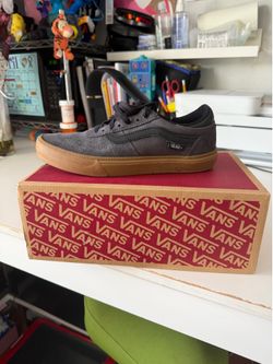 Vans Range Exp