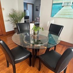 Dinning table with 4 chairs