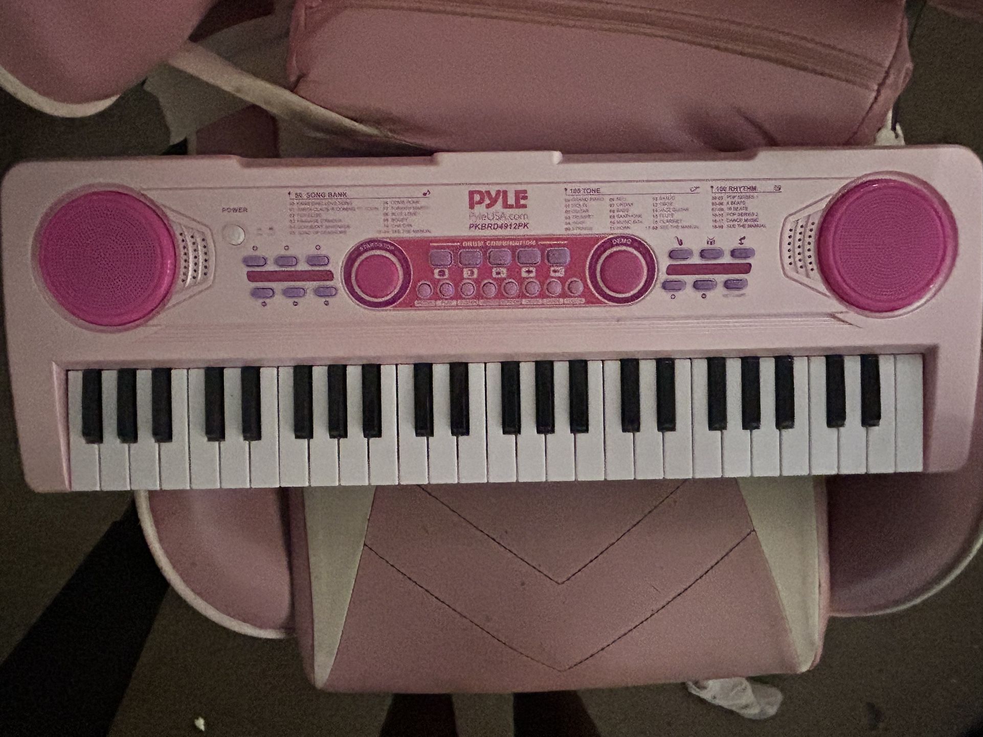 🎹 Pink Children’s Keyboard – 61 Keys, 100 Tones & Rhythms