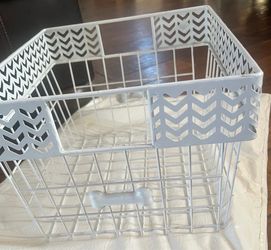 Metal Dog or Pet Storage Container for Food or Toys New W 11x Lx 13 x H 8.5 “