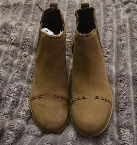 SIZE 7 Sorel Women's Evie ll Chelsea Boot
Won
Good Condition. Size 7