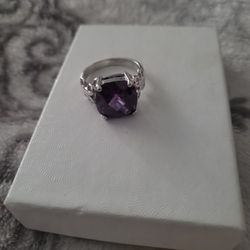 AMETHYST SILVER RING SIZE 8