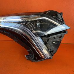 2018 2019 2020 Cadillac XT5 Headlight LED Right Side OEM (contact info removed)6