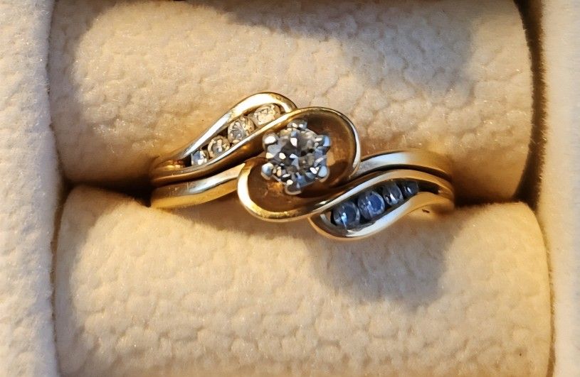 Christmas Gift!! Wedding Ring Size 7.