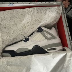 Jordan 4