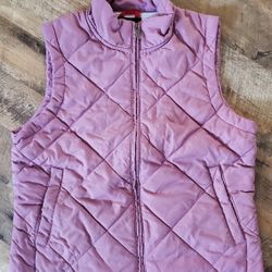 Genuine Dickies Women's Diamond Quilted Vest size med very nice shape