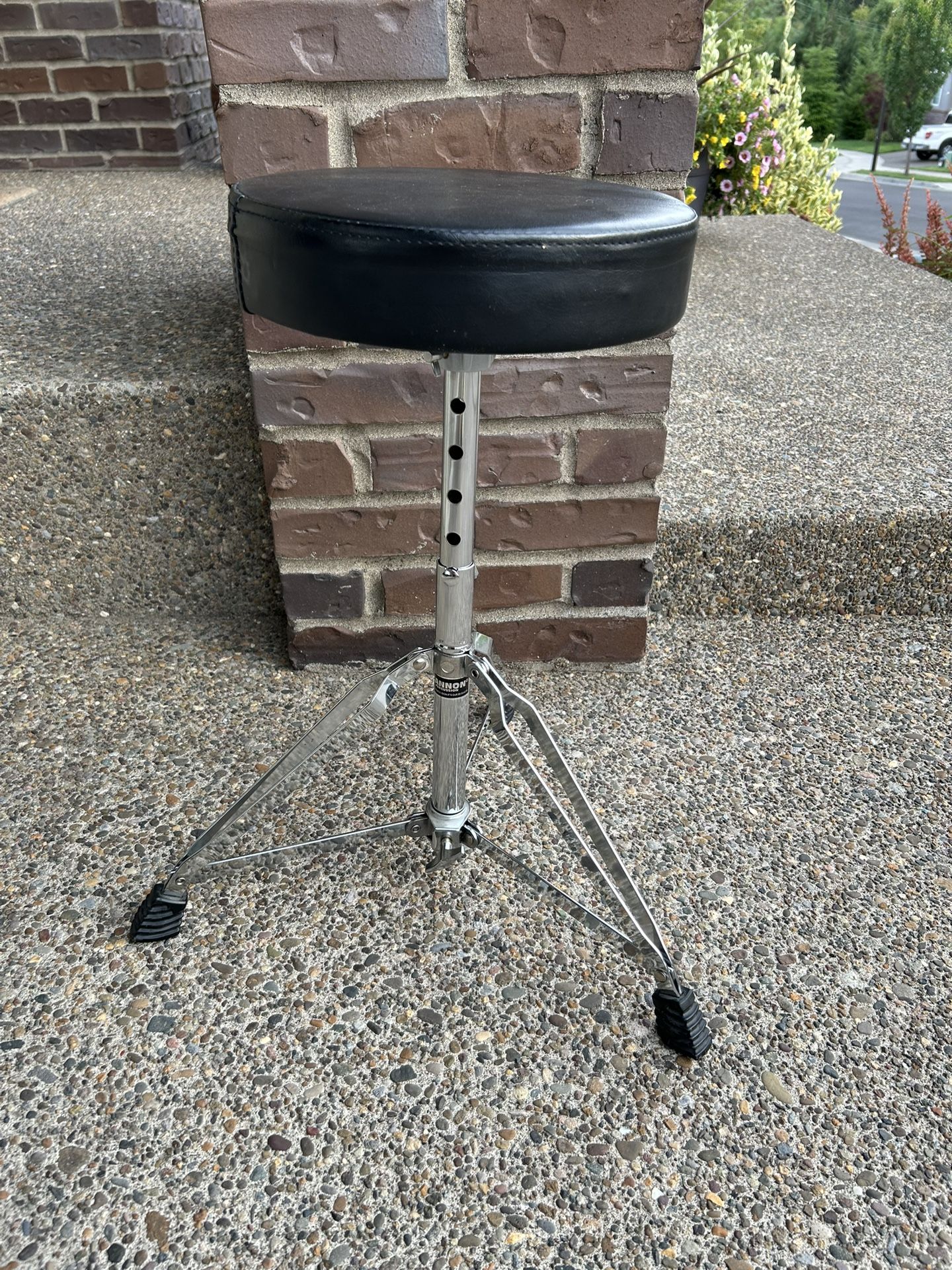 Drum Throne