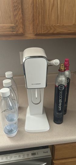SodaStream, CO2 bottles, and SodaStream bottles (3)