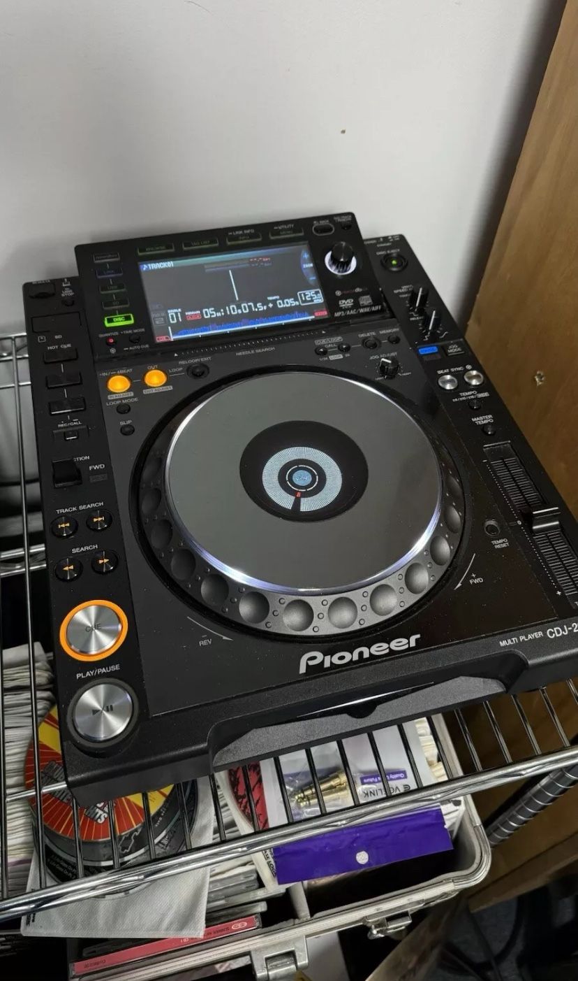 Pioneer CDJ 2000