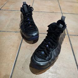 Nike Air Foamposites - size 8.5