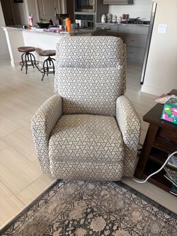 Lazy boy electric recliner