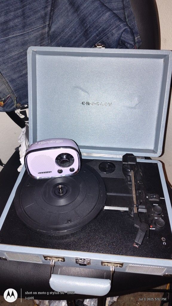 Crosley Record Player And Bluetooth Speaker