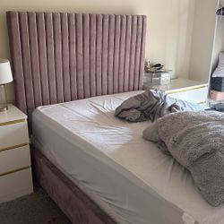 Full Size Bed With Frame And Head Board 