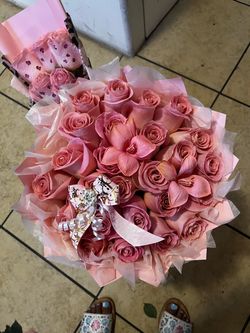 Pink Rose Bouquet with Ribbon bow