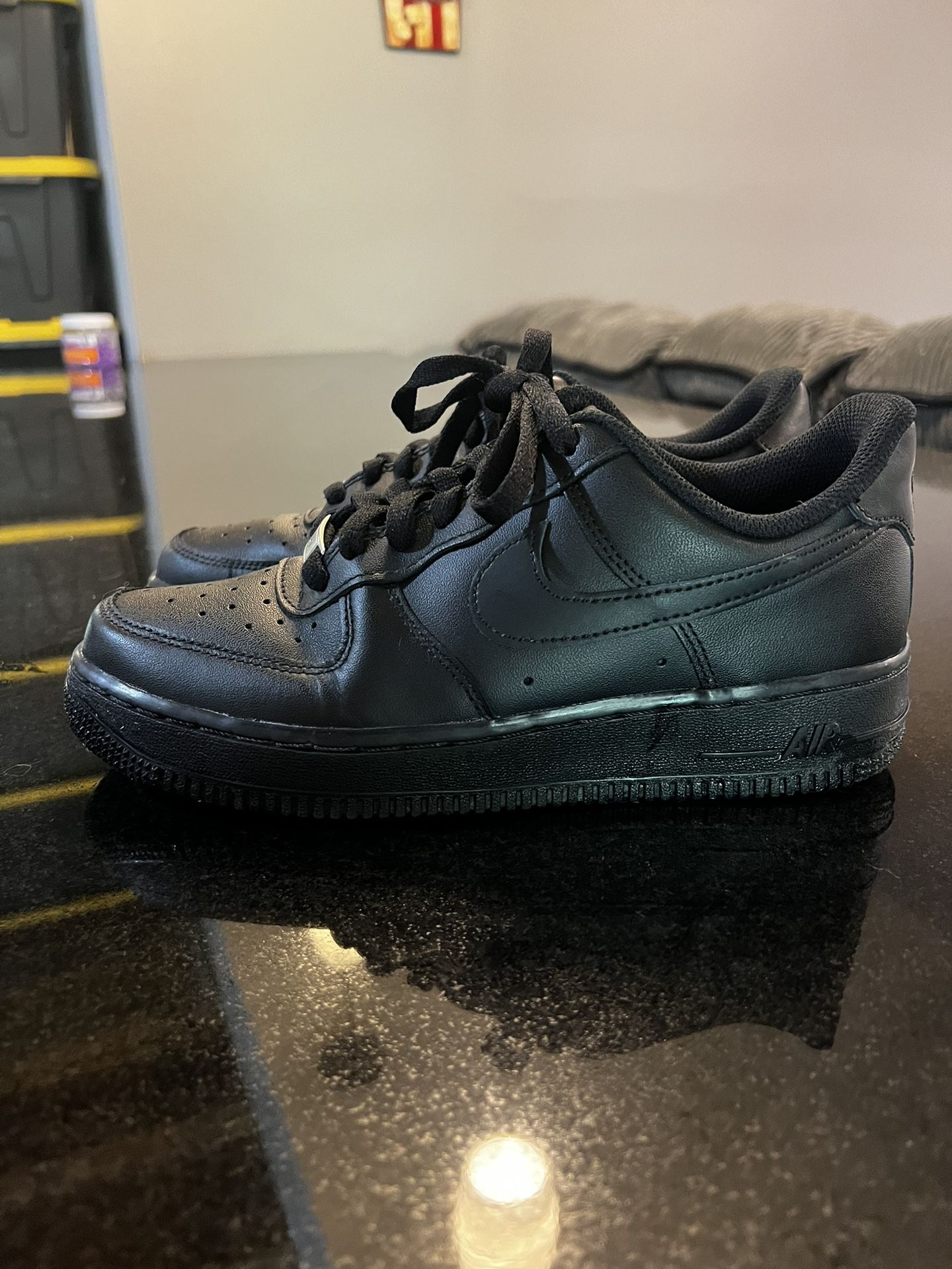Black Nike Air Force 1