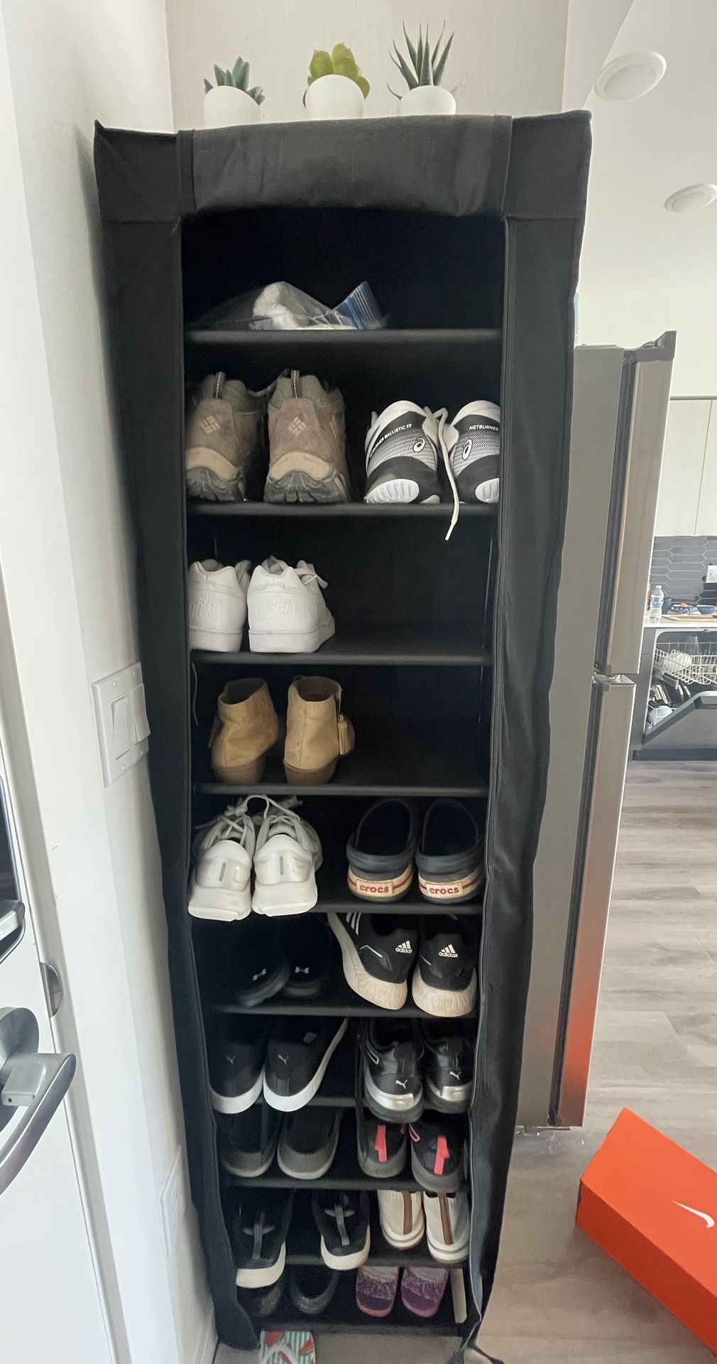 Shoe rack - Simplistic 
