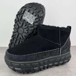 UGG VENTURE DAZE ULTRA MINI BLACK/BLACK ALL GENDER BOOTS SIZE US M6/W7 new no box