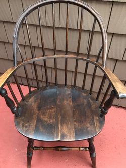 Nichols & Stone 1930’s Windsor arm chair