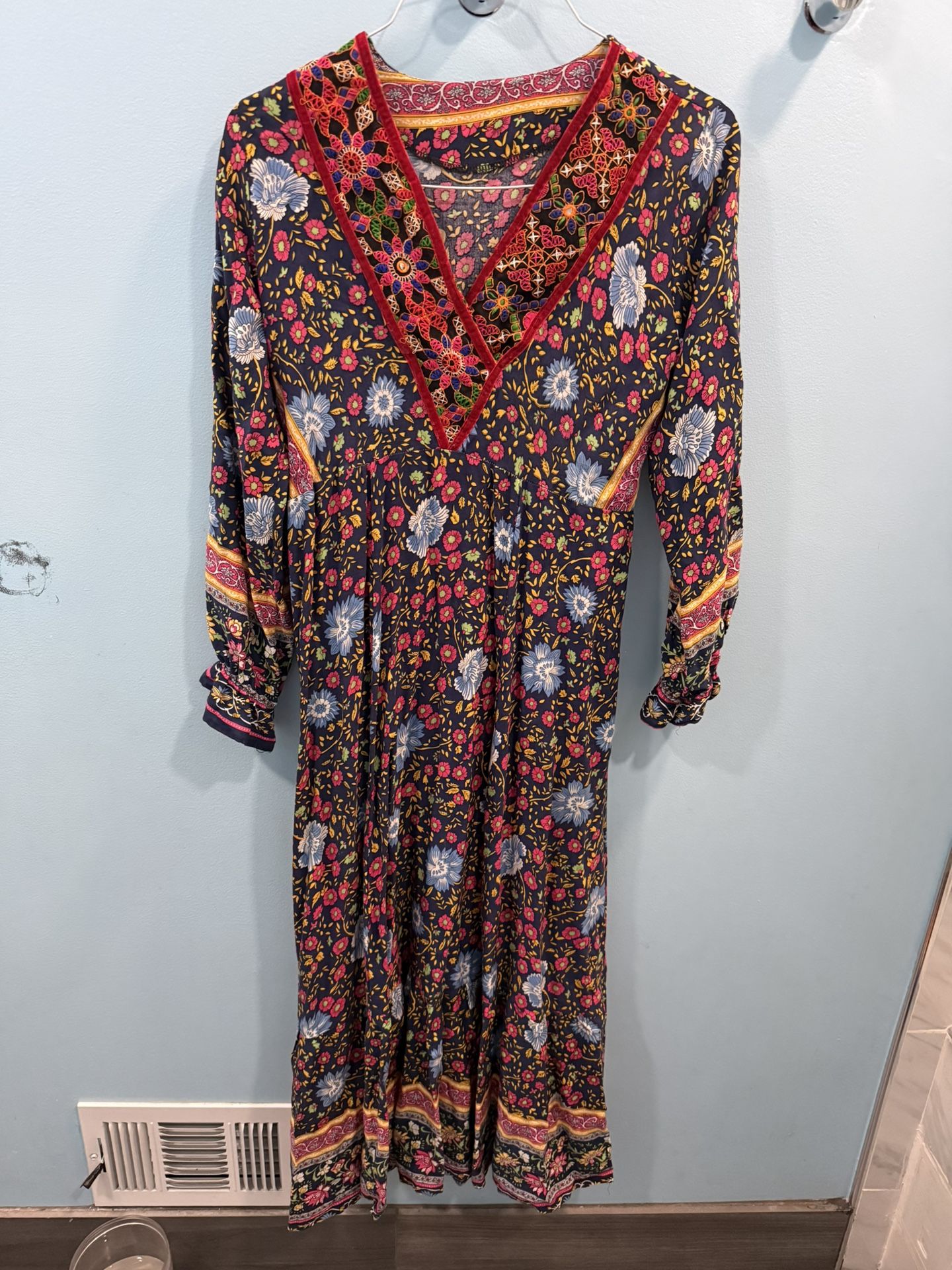 Floral Print Long Sleeve Dress size M