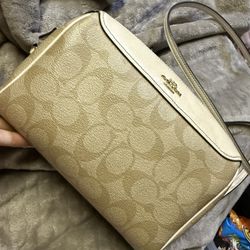 Coach Tan Bag 