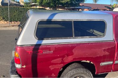 Camper shell