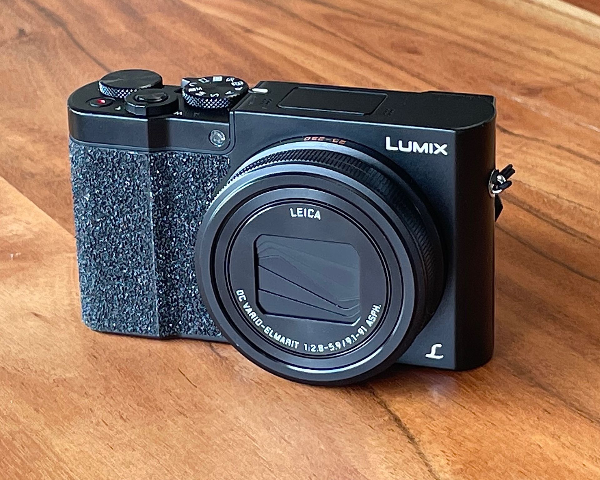 Panasonic LUMIX DMC ZS100 20.0MP 4K Digital Camera