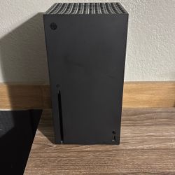 Xbox Series X 1TB with Extras