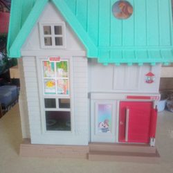Fisher Price Doll House