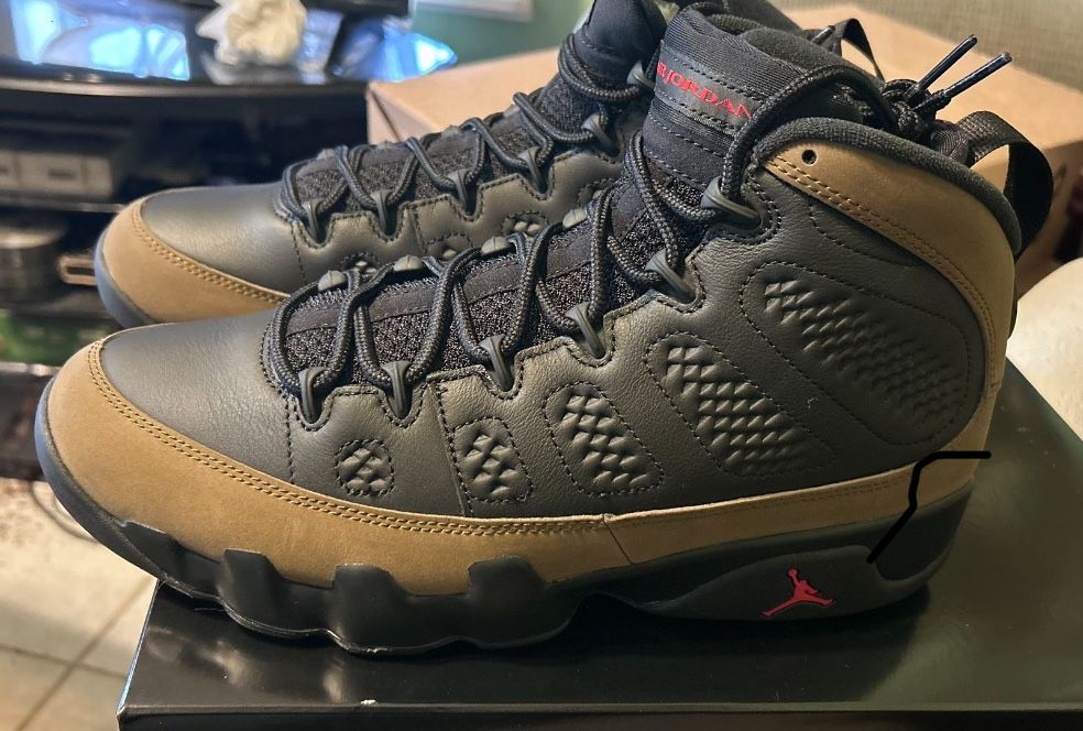 Olive 9s Sz 8.5 2024 Release