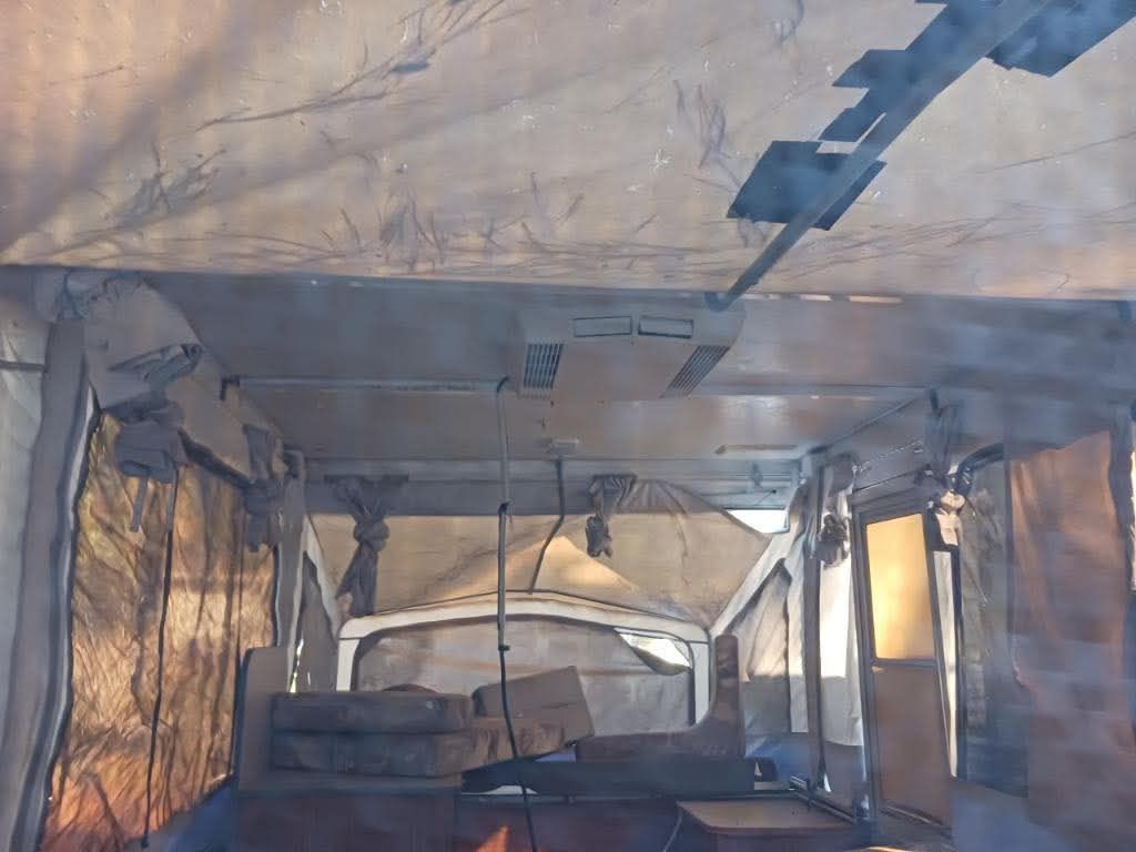 1990’s Pop Up Camper