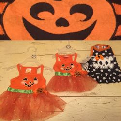 🎃New adorable dog 🐩 Or cat🐱 Halloween Costume Clothing  $8 Each  Or  $25 for all four! Mesa Higley/US60