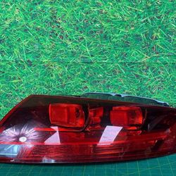 2008-2014 AUDI TT RIGHT REAR TAIL LIGHT ASSEMBLY OEM