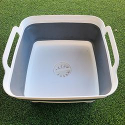 Portable camping sink with drain