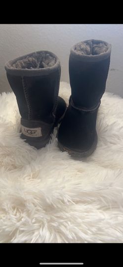 Grey Uggs