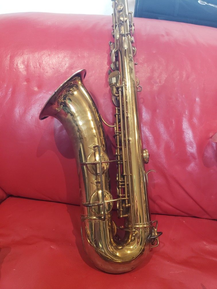Pan American 60M Tenor Saxophone