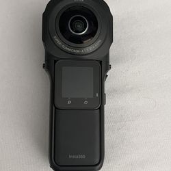 INSTA 360 RS Camera