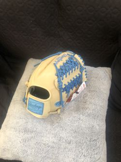 New Rawlings HOH RHT 11 3/4 Infielders Glove