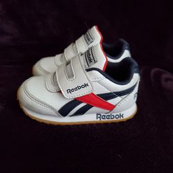 Kids Reebok Shoes, Size 5 